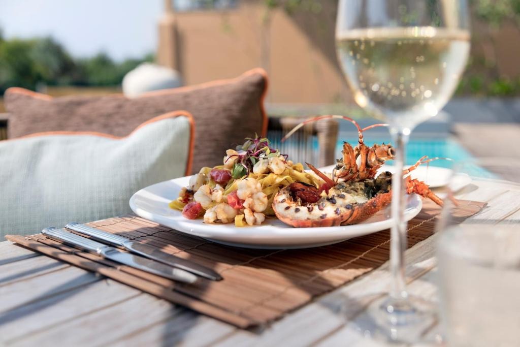 هتل آنانتارا کالوتارا ریزورت